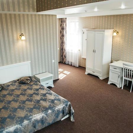 Belastok Hotel Nyasvizh Esterno foto