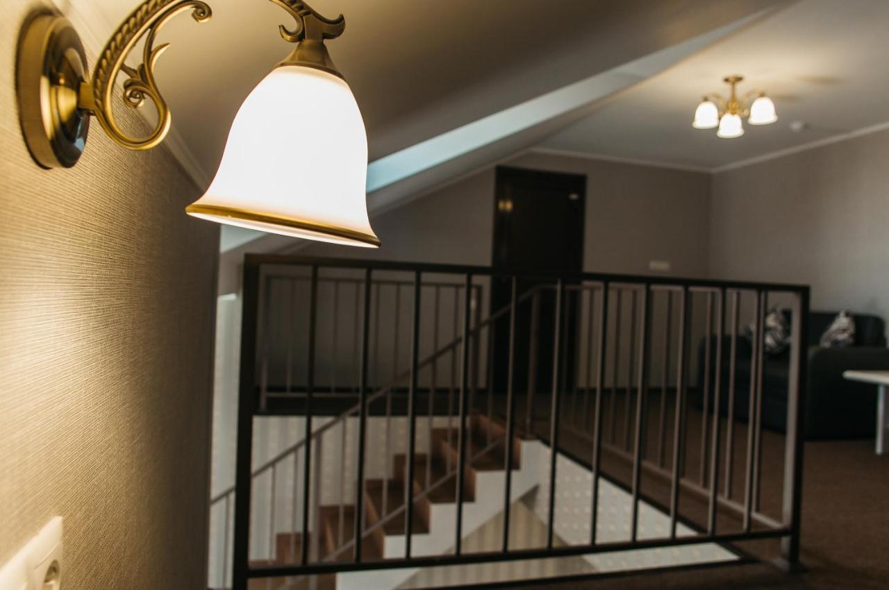 Belastok Hotel Nyasvizh Esterno foto