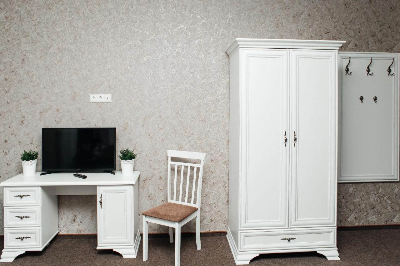 Belastok Hotel Nyasvizh Esterno foto
